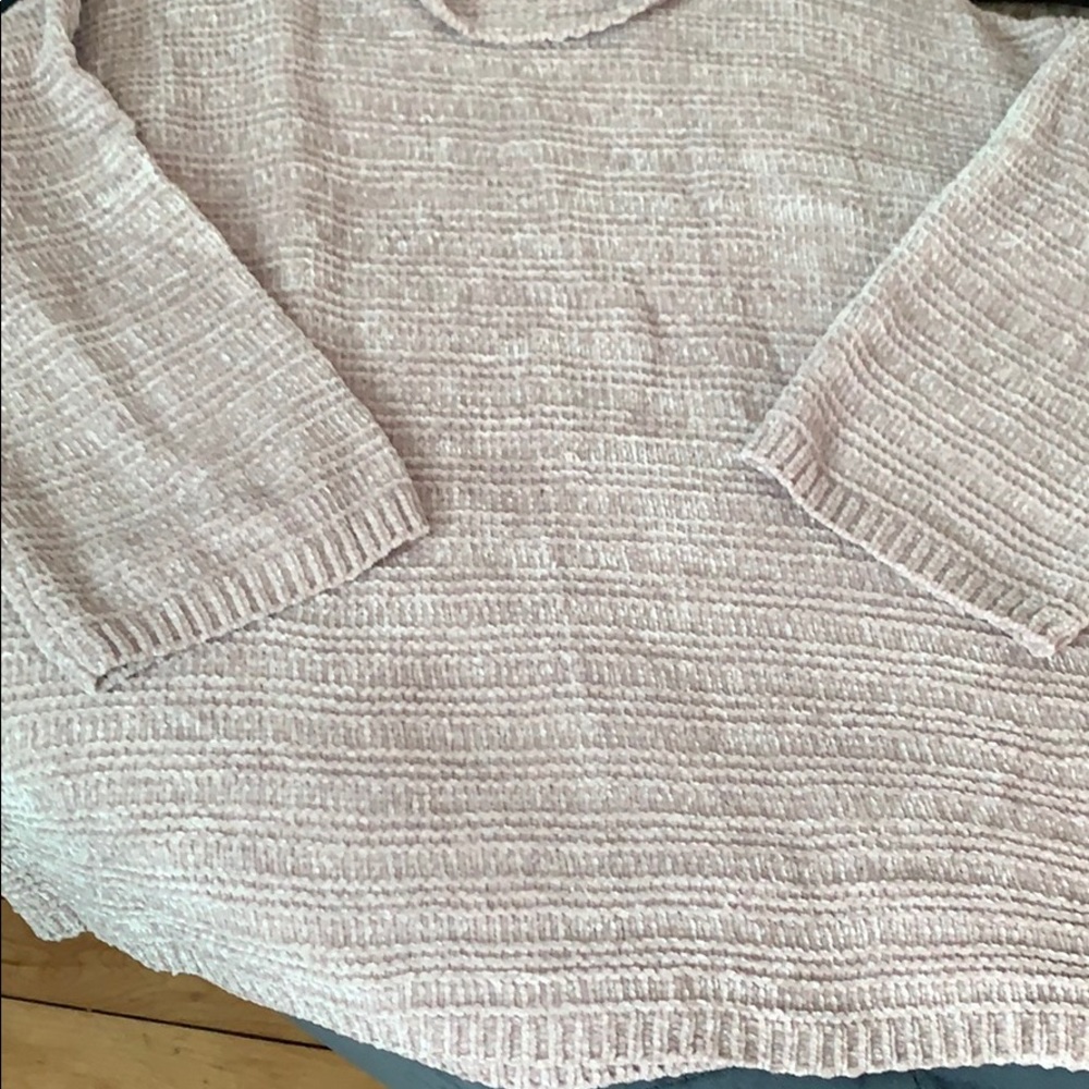 Sweater - Picture 3 of 4